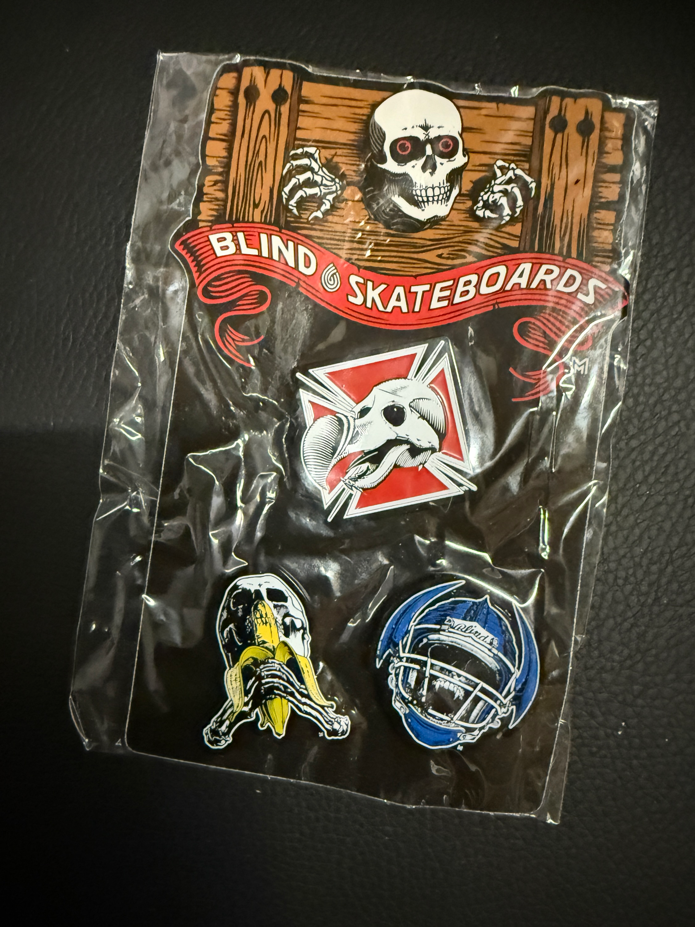 Blind skateboards skull series lapel pin set